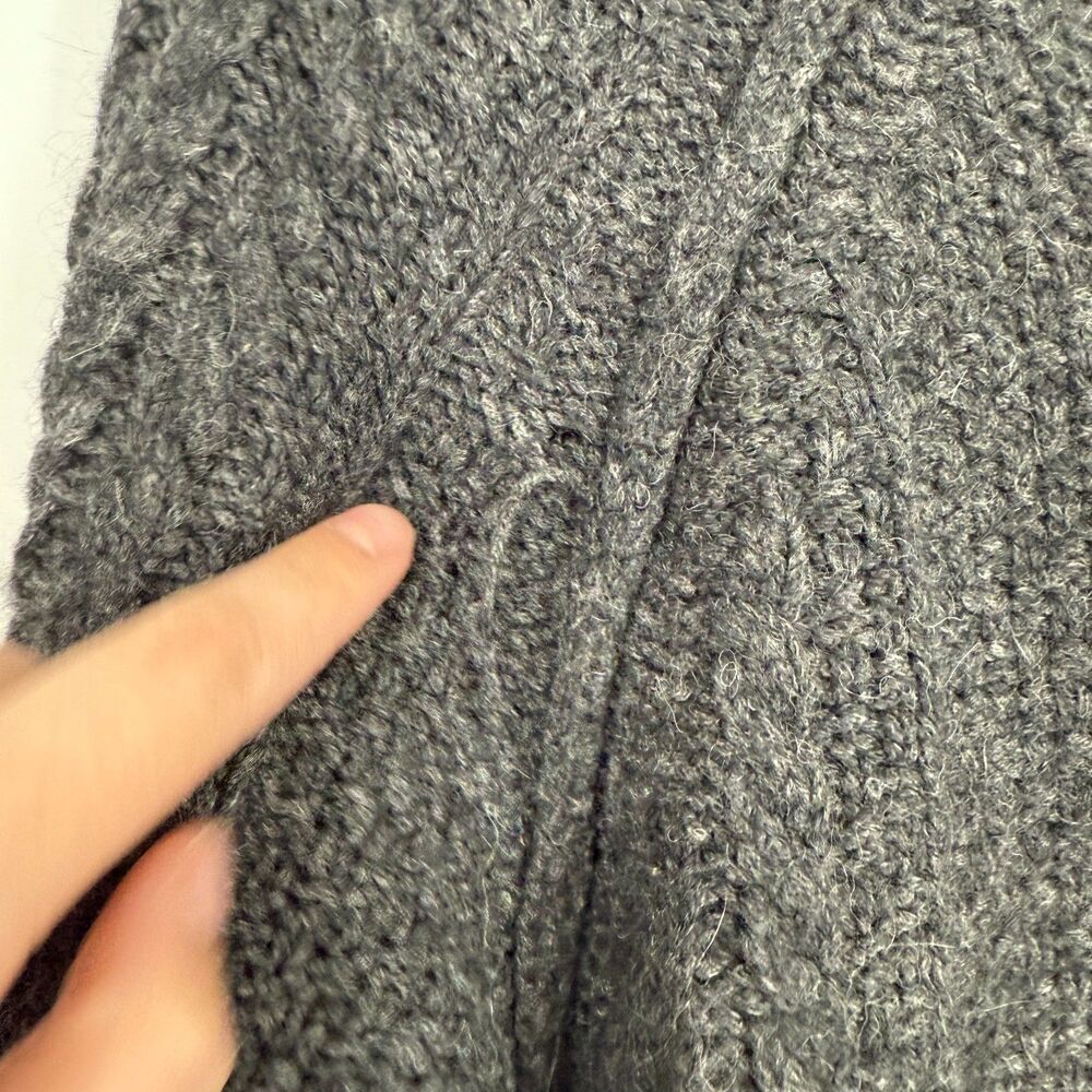 Vince Sweater Gray Cable Knit Wool Alpaca Pullover Cabincore Fisherman Womens M - Picture 4 of 11